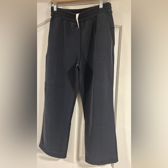 Lululemon Softstreme Cropped Pant - Picture 2 of 4